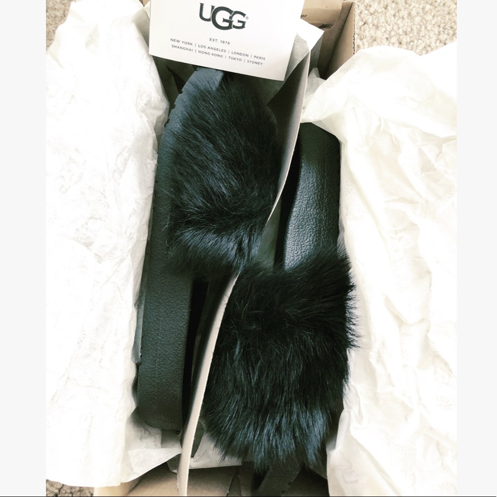 Ugg fur slides